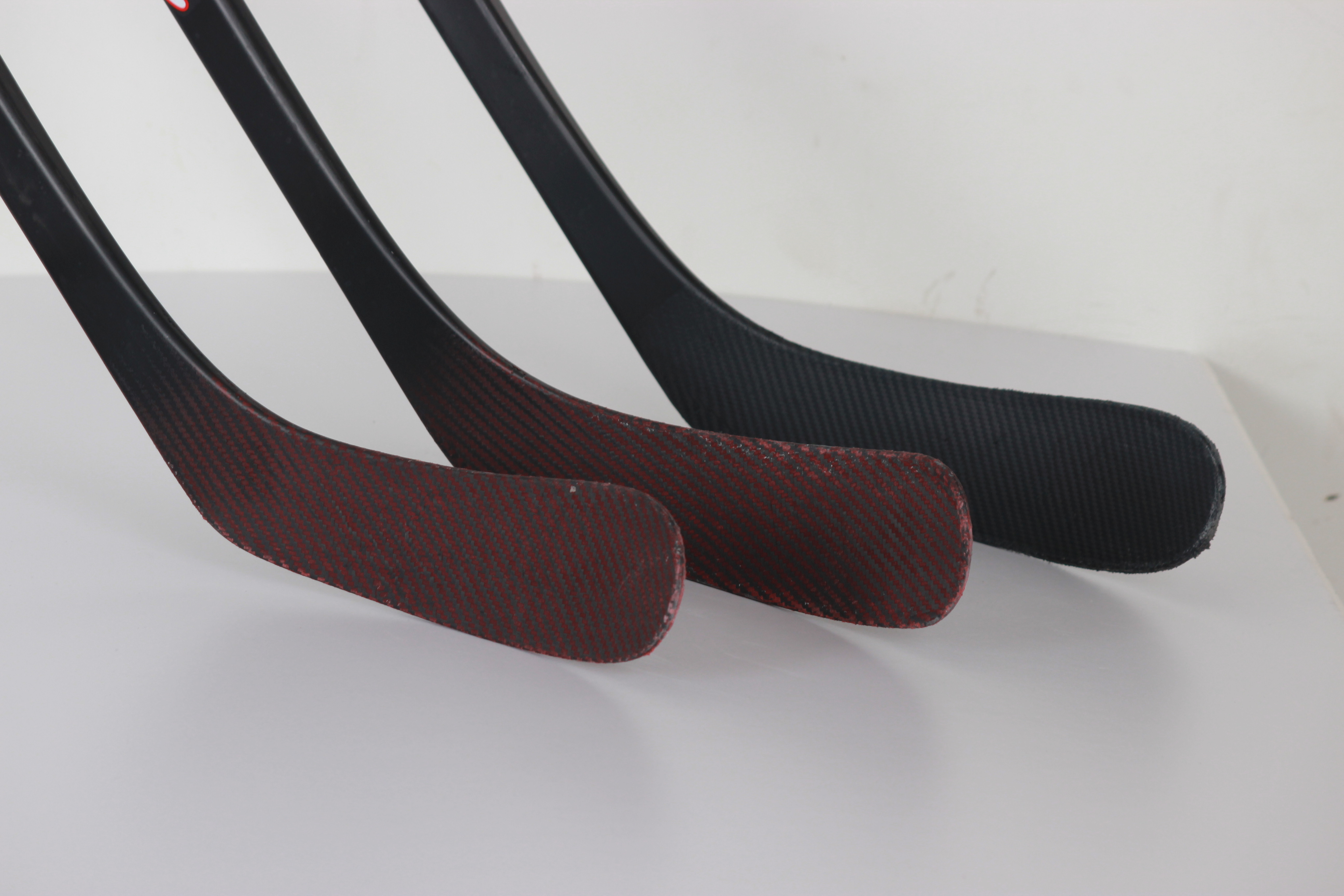 lighter weight ice hockey sticks made in China